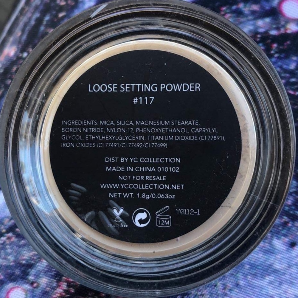 Loose Setting Powder - Picture 3 of 3